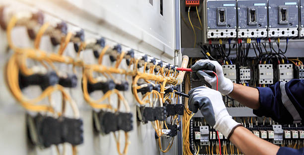 Professional Electrician technician working in Caro, MI